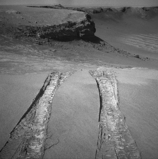 Mars Rover Leaves Crater for Martian Plains